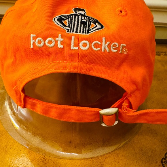 NBA New York Knicks Basketball Hat Strapback Foot Locker Baseball Cap Orange NEW - Picture 6 of 8